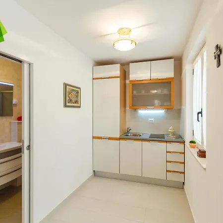 Toni & Vito's Suites